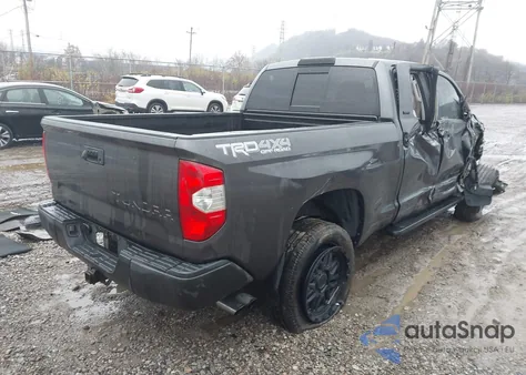 2019 Toyota Tundra Sr5 5.7L V8 z USA, uszkodzony, nr VIN 5TFUY5F1XKX800435